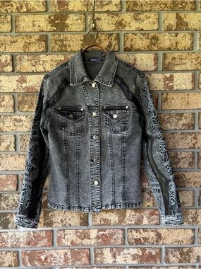 Brazil Roxx Denim Jacket Women’s Size Medium Beautiful Condition!